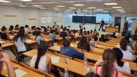 Estudiantes universitarios, en un aula de Andaluc&iacute;a