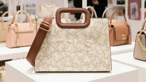 Shopper mediano estampado con doble asa de Tous en El Corte Ingl&eacute;s