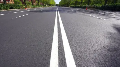 Pavimento de la Ronda del Tamarguillo en Sevilla