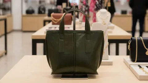 Bolso tote con bandolera de Parfois