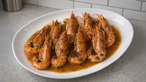 Gambones con salsa para Navidad