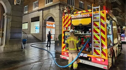 Un cami&oacute;n de bomberos de Granada, en una imagen de archivo