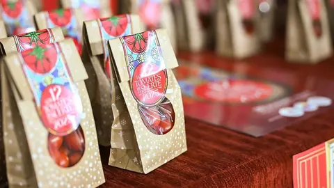 Los 12 tomates de la suerte, que se celebran en Almer&iacute;a