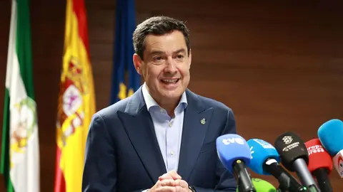 Juanma Moreno ha recordado el dolor causado a las v&iacute;ctimas de ETA