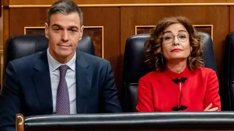 Pedro S&aacute;nchez, junto a Mar&iacute;a Jes&uacute;s Montero (1)