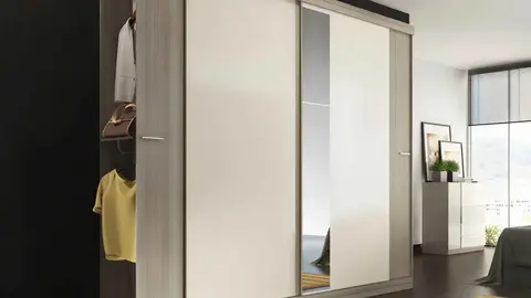 Fichamos en Leroy Merlin el armario de puertas correderas m&aacute;s deseado con espejo y con espacio para todo