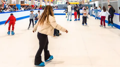 Pista de patinaje en Juvelandia