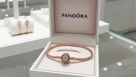 As&iacute; son las 4 sofisticadas nuevas pulseras de Pandora de oro rosa, elegantes y con mucha clase