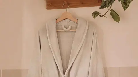 Albornoz unisex en Lidl