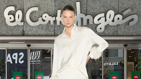Las blusas m&aacute;s elegantes y rebajadas de El Corte Ingl&eacute;s para llevar con vaqueros y vestir bien este invierno