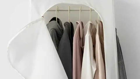 Armario VUKU de Ikea