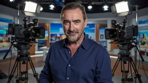 Carlos Herrera defiende el principio de presunci&oacute;n de inocencia de Julio Iglesias | Imagen apoyada en IA