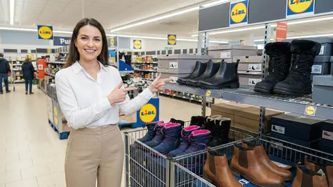 Los botines de Lidl que est&aacute;n resolviendo los looks de invierno sin complicaciones | Imagen apoyada en IA