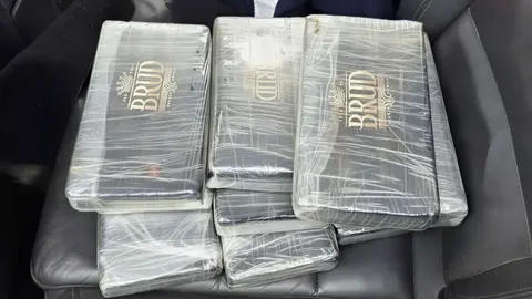 Coca&iacute;na intervenida en un control de la Guardia Civil