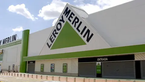 La columna de ducha con hidromasaje de Leroy Merlin que arrasa en ventas y es ideal para ba&ntilde;os modernos 