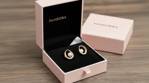 Los pendientes de perlas de Pandora para mujeres con clase que est&aacute;n volando antes de San Valent&iacute;n