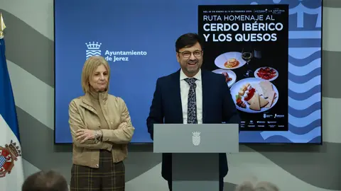 Presentaci&oacute;n de la Ruta Homenaje al Cerdo Ib&eacute;rico y los Quesos | Cristo Garc&iacute;a