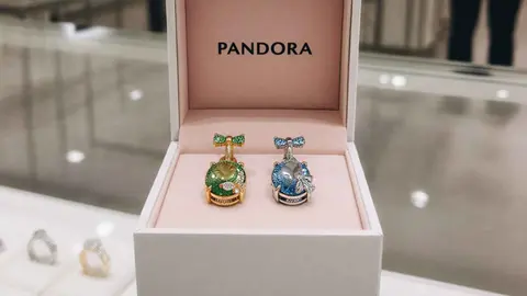 Pandora presenta una nueva colecci&oacute;n de elegantes charms que har&aacute;n que sus pulseras brillen con luz propia.jpg