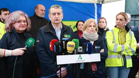 Antonio Sanz en el Puesto de Mando Avanzado | Cristo Garc&iacute;a