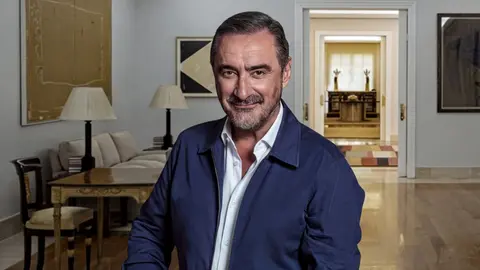 Carlos Herrera se&ntilde;ala que Pedro S&aacute;nchez alimenta su papel como un &ldquo;Quijote&rdquo; frente a los gigantes de las tecnol&oacute;gicas de X y Telegram