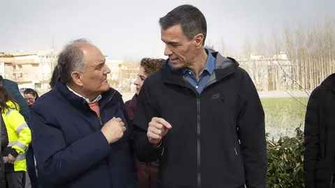 Pedro S&aacute;nchez, durante su visita reciente a Hu&eacute;tor T&aacute;jar