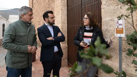 La Diputaci&oacute;n de Almer&iacute;a mejorar&aacute; la seguridad en el acceso a El Marchal de Ant&oacute;n L&oacute;pez en Enix