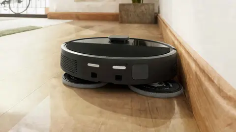 El Corte Ingl&eacute;s trata de hacer la vida m&aacute;s f&aacute;cil a sus clientes con la llegada de este robot aspirador que elimina toda la suciedad en una sola pasada