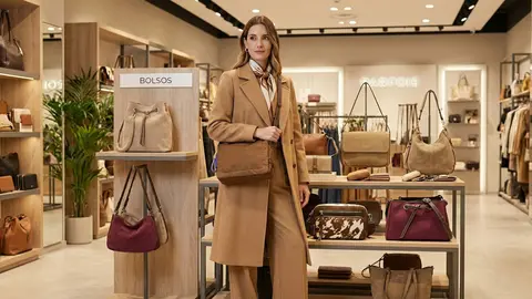 Las bandoleras de Parfois que est&aacute;n generando colas en plena temporada de rebajas