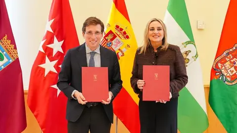 Jos&eacute; Luis Mart&iacute;nez-Almeida y Marifr&aacute;n Carazo sellan una alianza para liderar la transformaci&oacute;n digital y consolidar a las ciudades como referentes nacionales en Inteligencia Artificial