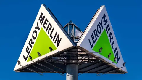 Leroy Merlin busca dar una apariencia mucho m&aacute;s moderna y acogedora a la zona de la entrada con estos muebles minimalistas para el recibidor