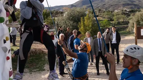 Inauguraci&oacute;n del parque multiaventura edificado en Alm&oacute;cita en Almer&iacute;a