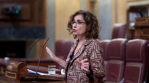 Montero se aferra a su esca&ntilde;o en el Congreso de los Diputados