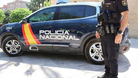 Un coche de la Polic&iacute;a Nacional en una foto de archivo