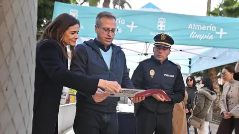 El Ayuntamiento de Almer&iacute;a impulsa una campa&ntilde;a de concienciaci&oacute;n sobre excrementos de mascotas en Almer&iacute;a