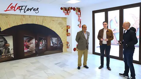 Jaime Espinar y Francisco Zurita visitan el inicio de los trabajos del segundo Centro Cultural Lola Flores junto a la empresa responsable de la musealizaci&oacute;n
