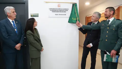 Marlaska inaugura la ampliaci&oacute;n del cuartel de la Guardia Civil en Chipiona | Cristo Garc&iacute;a