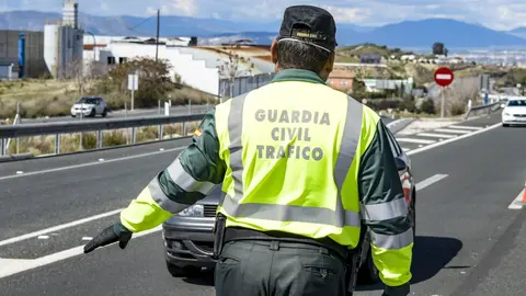 Un guardia civil de tr&aacute;fico en una imagen de archivo (4)