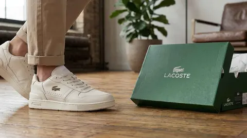 La elegancia y la moda urbana se re&uacute;nen de nuevo en esta colecci&oacute;n de zapatillas Lacoste que arrasa en El Corte Ingl&eacute;s