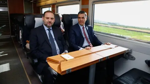 Pedro S&aacute;nchez, junto a Jos&eacute; Luis &Aacute;balos, en una imagen de archivo