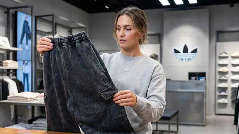Pantalones de Adidas rebajados