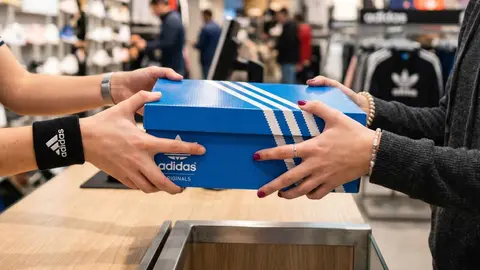 Ic&oacute;nicas zapatillas Italia y Japan de Adidas