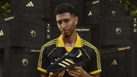 Jude Bellingham junto a las zapatillas Adidas Gazelle Bellingham