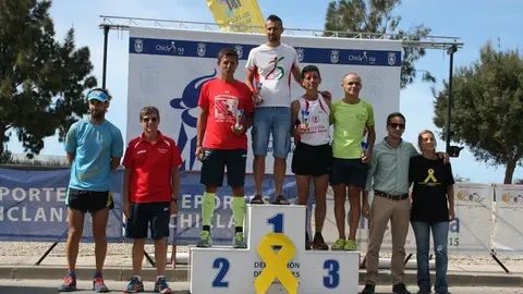 Antonio Armario en el podium de Los Esteros. AdMaratonJerez