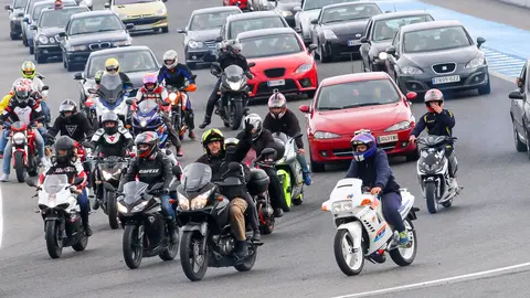 Vuelta controlada a la pista