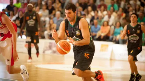 Jes&uacute;s Chagoyen al contrataque en un partido con el Aceitunas Fragata Mor&oacute;n | Carlos A Romero