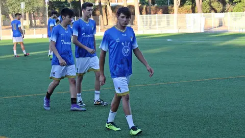 Luis Soto, al fondo de la imagen a la izquierda