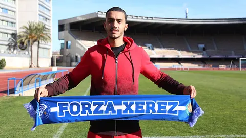 Presentaci&oacute;n oficial de Robin Lafarge | Foto: xerezdeportivofc.com