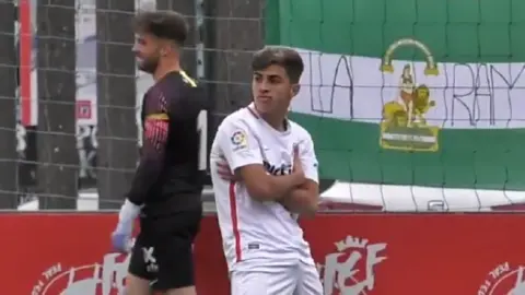 Zarzana celebrando un gol 