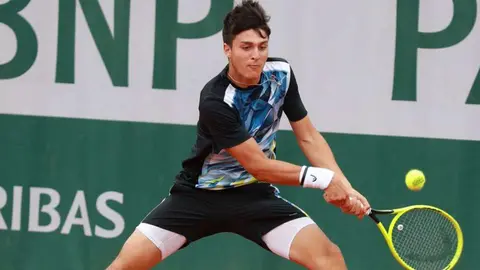 Twitter: @spaintenis