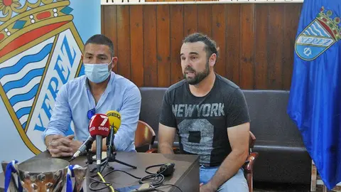 Juan Carlos G&oacute;mez y Juan Pedro Ramos presentan el proyecto 2020-2021 del Xerez CD./ Manuel Jes&uacute;s Ruiz para elmira.es